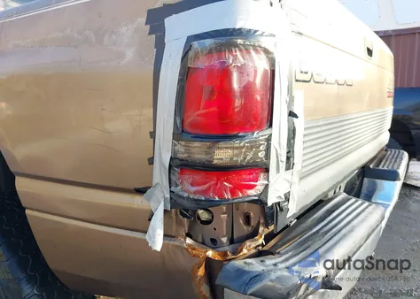 2001 Dodge Ram 1500 St from USA, damaged, VIN 1B7HF16Z01S721650